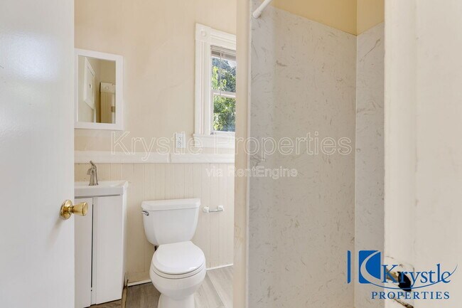 711 Carolina St Vallejo, CA 94590 photo 4