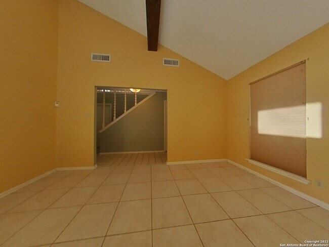 8823 Wellesley Manor Dr San Antonio, TX 78240 photo 3