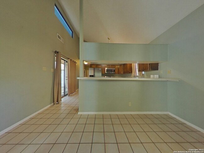 8823 Wellesley Manor Dr San Antonio, TX 78240 photo 5