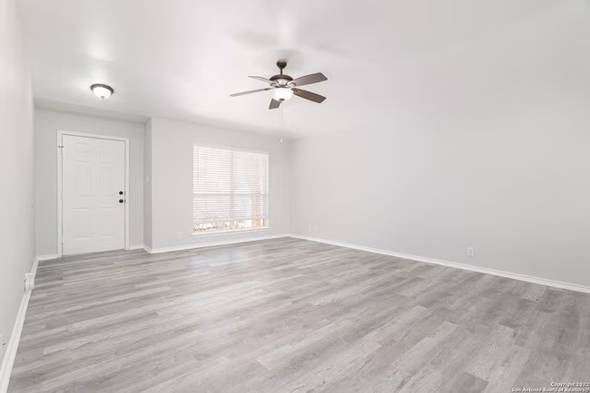 622 Leopard Hollow San Antonio, TX 78251 photo 4
