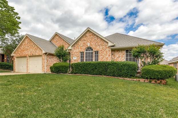 2015 Perry Dr Mansfield, TX 76063 photo 2