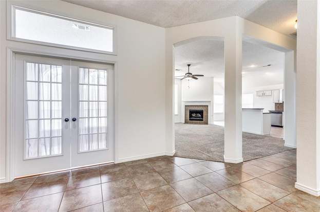 2015 Perry Dr Mansfield, TX 76063 photo 5