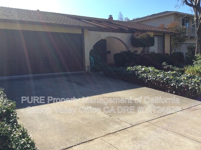 3776 Woodleaf Court, San Jose, CA 95117 photo 2