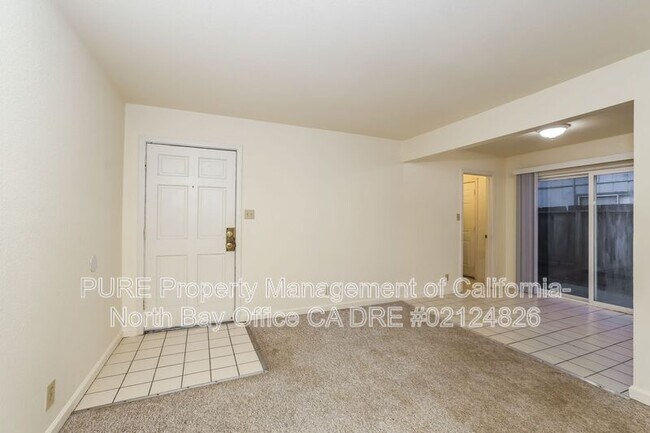 327 N Main St Cloverdale, CA 95425 photo 4