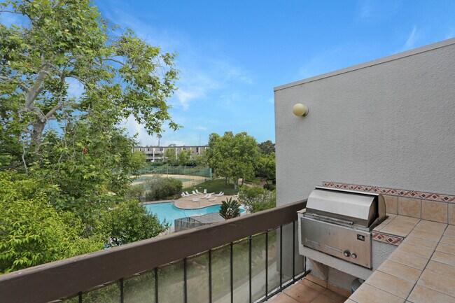 3050 Rue D’Orleans San Diego, CA 92110 photo 5