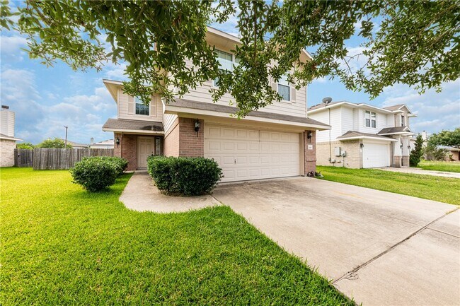 438 Blackman Tr Hutto, TX 78634 photo 2