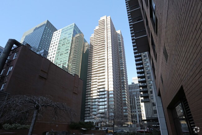 235 East 40th Street photo 4