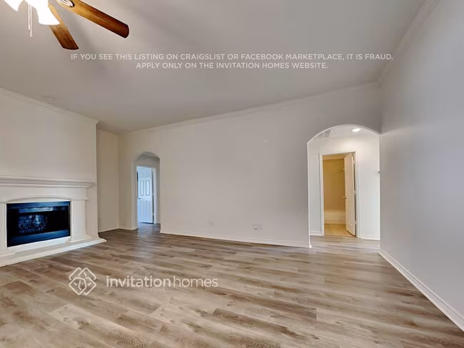 1000 Fox Willow Court, Burleson, TX 76028 photo 2