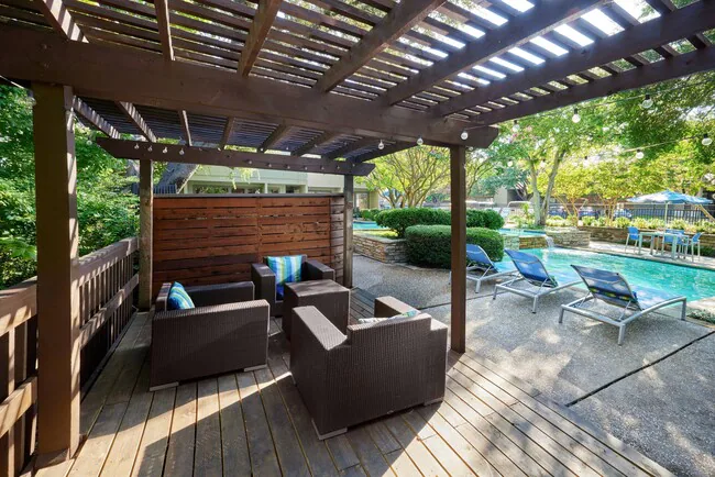 Summerwood Cove photo 2