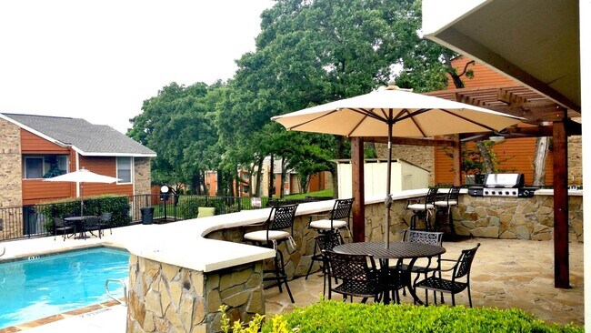 Bedford Oaks photo 4