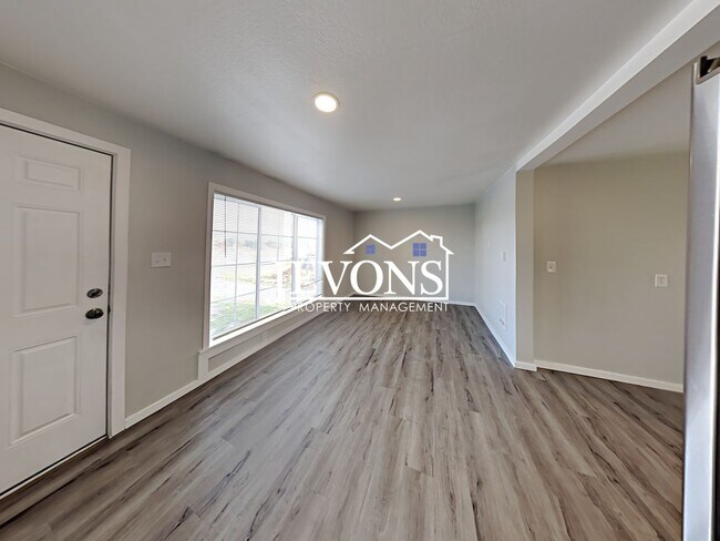 3303 S Ainsworth Ave Tacoma, WA 98418 photo 4
