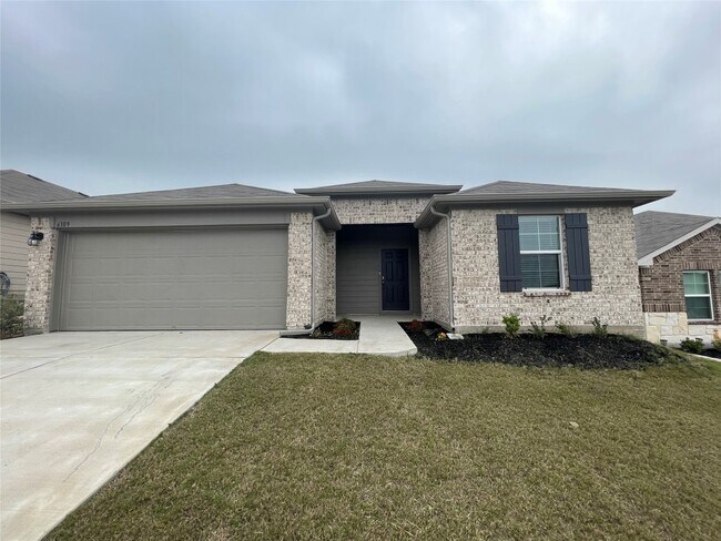 6109 Shanjia Dr Austin, TX 78724 photo 2