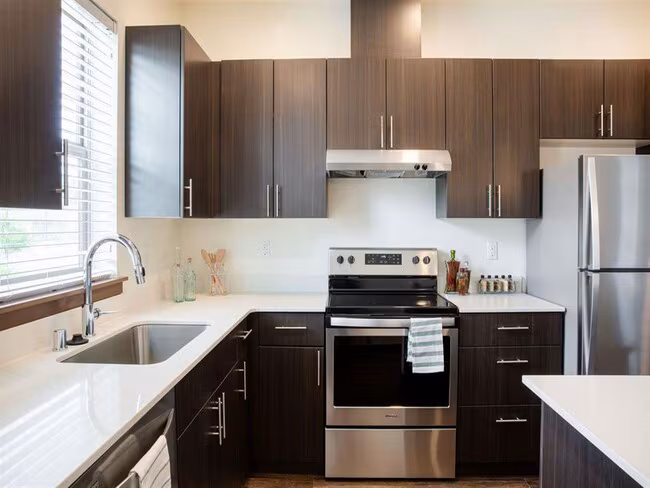 Sawyer Trail Apartments & Townhomes photo 3