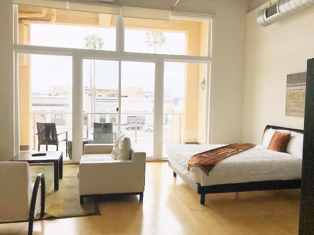 TENTEN Oceanside photo 4