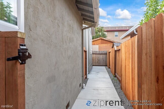 1295 Stardust Way, Milpitas, CA 95035 photo 4