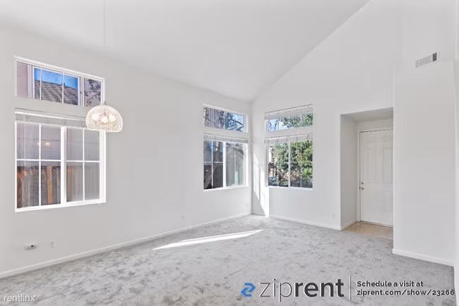 1151 Santa Lucia Drive, Pittsburg, CA 94565 photo 4