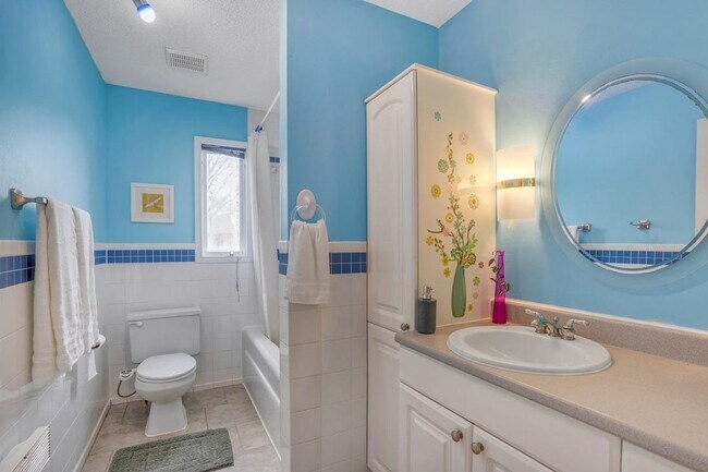 8030 Broadway St San Antonio, TX 78209 photo 4