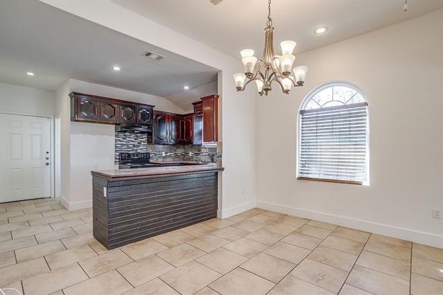 2316 Roosevelt Ave Fort Worth, TX 76164 photo 5