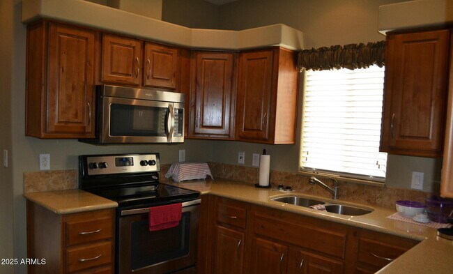 7750 E BROADWAY Road photo 5