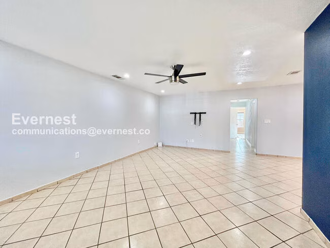 3030 Anzio Dr Dallas, TX 75224 photo 5
