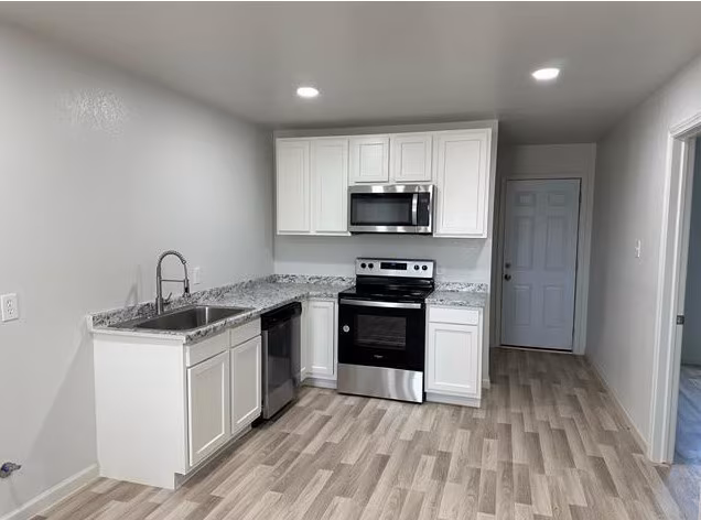 Alvord Hills Apartments photo 2