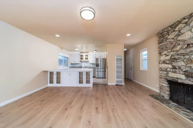 877 Miller Ave Cupertino, CA 95014 photo 4