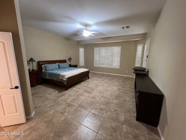 13139 W Figueroa Dr Sun City West, AZ 85375 photo 4