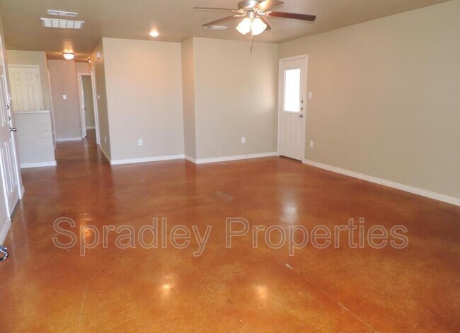 751 Laila Ln Belton, TX 76513 photo 3