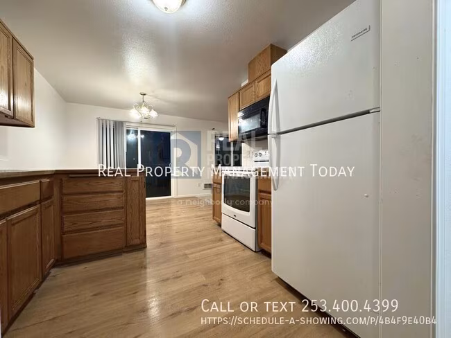 425 175th St S Spanaway, WA 98387 photo 4