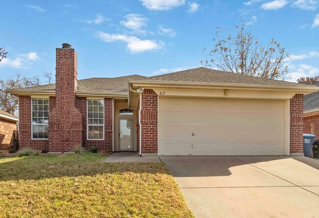 425 Kelley Ct Fort Worth, TX 76120 photo 3