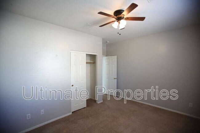 14101 W Windrose Dr Surprise, AZ 85379 photo 5