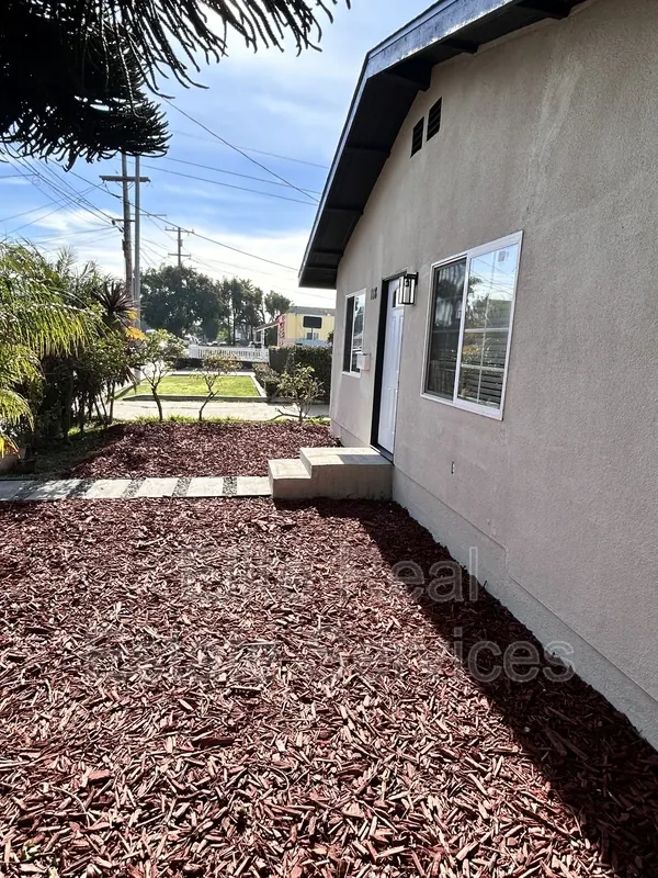 118 Cedar Ave. photo 3