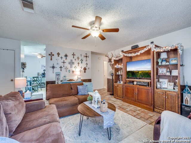 7654 Branston San Antonio, TX 78250 photo 4