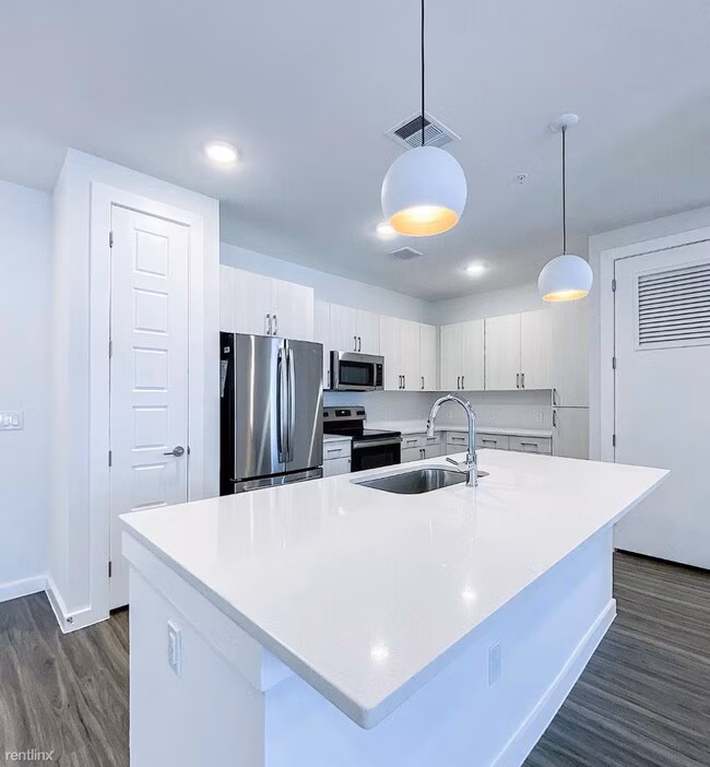 610 Iron Brg Rd Georgetown, TX 78626 photo 3
