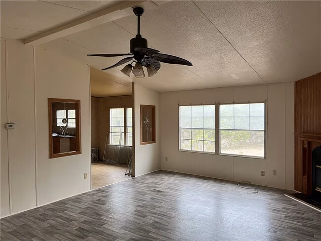 13908 Rock Cliff Dr Leander, TX 78641 photo 4