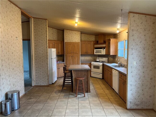 13908 Rock Cliff Dr Leander, TX 78641 photo 5