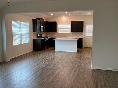340 Escondido Cir San Marcos, TX 78666 photo 4
