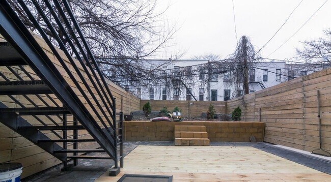1205 Jefferson Ave Brooklyn, NY 11221 photo 2