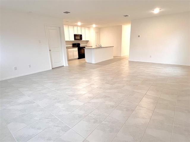 326 Ashbrook Way, Princeton, TX 75407 photo 5