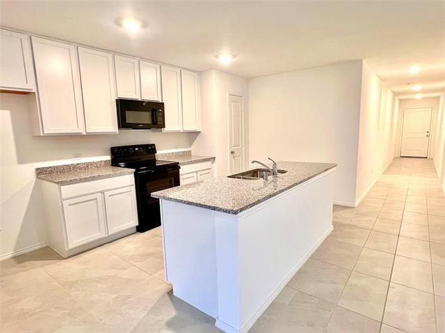 326 Ashbrook Way, Princeton, TX 75407 photo 4