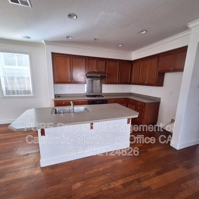 947 Hogwarts Cir Petaluma, CA 94954 photo 3