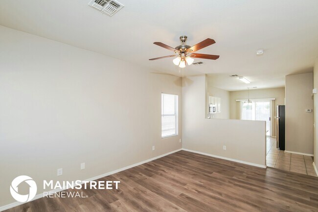 13137 W Calavar Rd Surprise, AZ 85379 photo 3