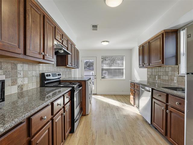 4302 Sexton Ln Dallas, TX 75229 photo 4