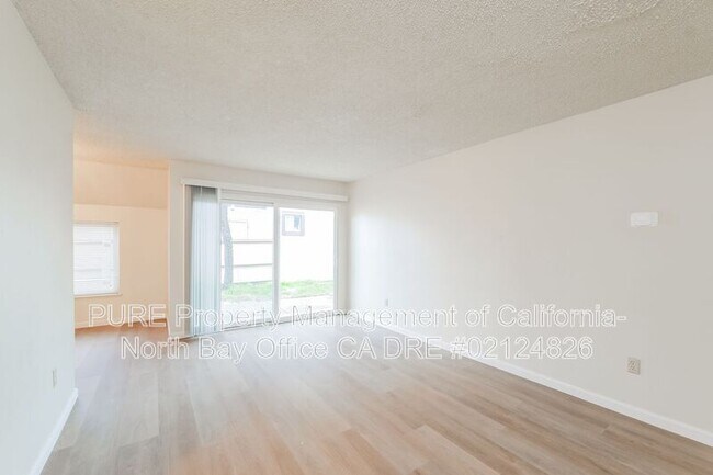 1970 Knolls Dr Santa Rosa, CA 95405 photo 4