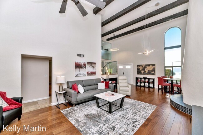 7740 E Camelback Rd Scottsdale, AZ 85251 photo 4