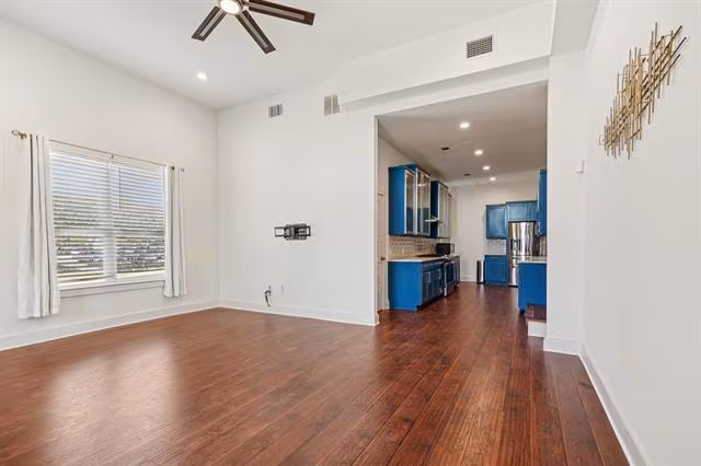 422 North Marlborough Avenue, Dallas, TX 75208 photo 3