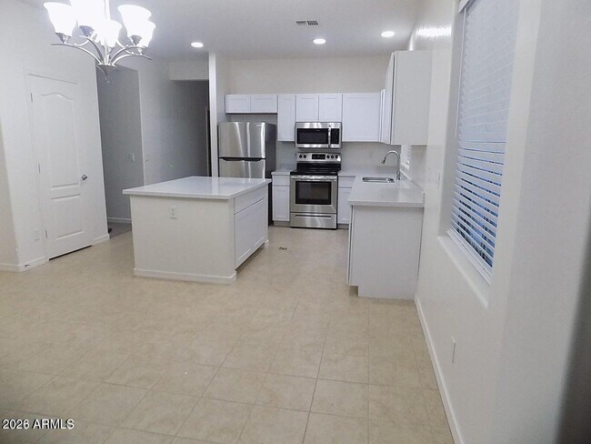 41298 W Park Hill Dr Maricopa, AZ 85138 photo 3
