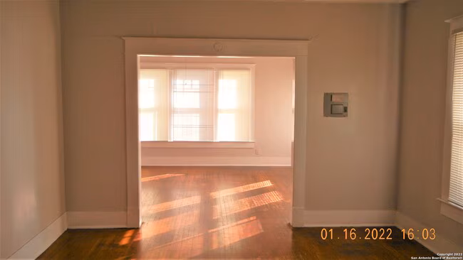 629 E Park Ave San Antonio, TX 78212 photo 5