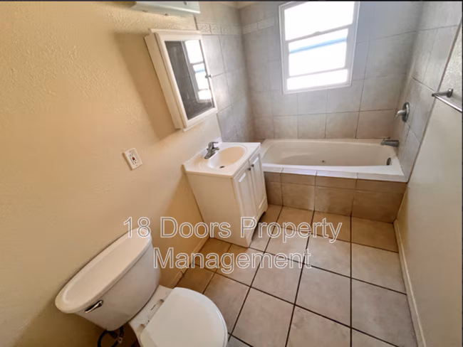 3720 Wightman St photo 5