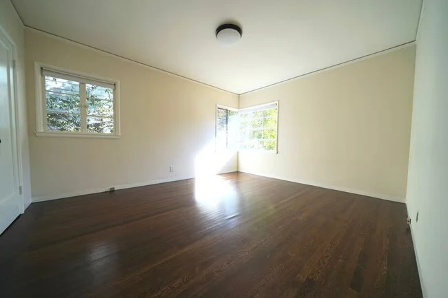 11-11 Seville Way San Mateo, CA 94402 photo 4